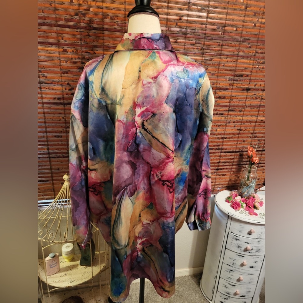Colorful Abstract Button-Up Shirt - Picture 4 of 6